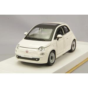 ブラゴ 1/24 フィアット 500 2007 ホワイト 【再入荷】