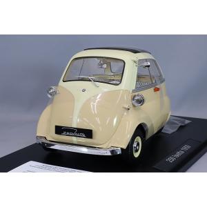 ドアとハンドルのギミックまで再現された ミニカー 1/12 巨大 BMW