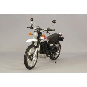 ミニチャンプス 1/12 カワサキ 900 Z1 スーパー 4 - 1972 レッド