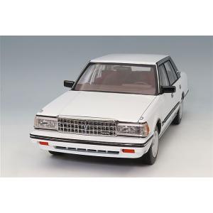 XiaoGuang MODEL 1/18 トヨタ クラウン MS122 ホワイト(内装レッド)