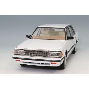 XiaoGuang MODEL 1/18 トヨタ クラウン MS122 ホワイト(内装ベージュ)