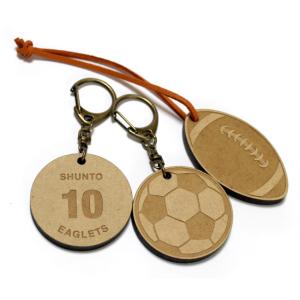 【 裏面名入れ 】 ボール型 キーホルダー／ 名前入り ネーム入れ / 野球 サッカー バレーボール バスケットボール ラグビー / クラブ 部活 卒業 卒団 記念品