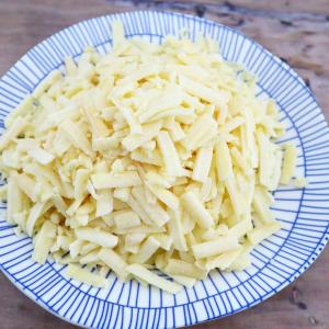使いやすいスイス産ラクレットチーズシュレッド5...の詳細画像1
