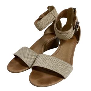 美品 UGG パイソン調 アンクルストラップ サ...の商品画像