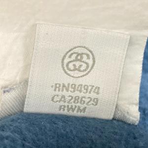 良品 STUSSY ステューシー ロゴ刺繍 プ...の詳細画像5
