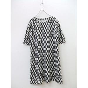 marimekko PIKKU SUOMU ベルト付き ワンピース オフホワイト marimekko PIKKU SUOMU ベルト付き ワンピース オフホワイト