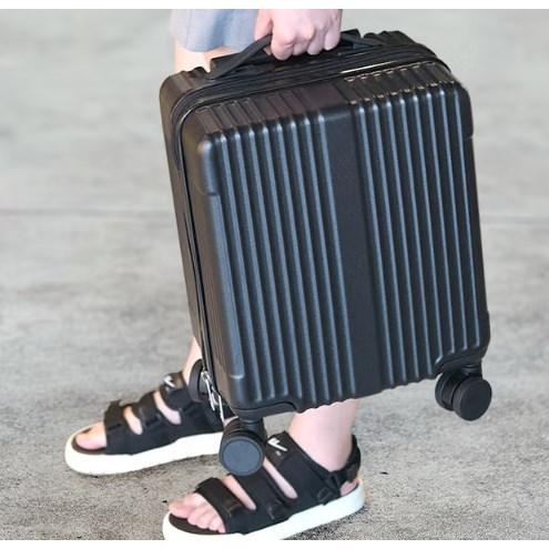 スーツケース キャリーケース 大容量 収納 機能性 便利 コンパクト ファスナー シンプル カジュア...