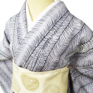 小紋 着物 中古 正絹 単衣 カジュアル 薄灰色 黒色 身丈157.5cm 裄63.5  