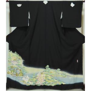 □【中古】美品 本場加賀友禅 魚津誠 作 黒留袖 三つ柏 ハギレなし
