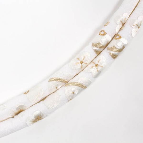 帯締め 振袖用 丸ぐけ 白 白金糸刺繍 梅鈴刺繍入り  金房 正絹　留袖用　婚礼　花嫁　　成人式/卒...