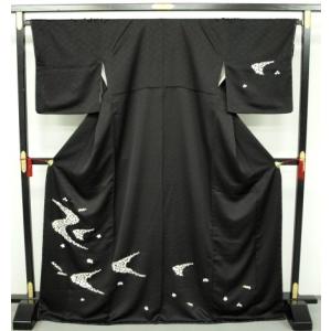 平和屋着物●本場大島紬　染大島　訪問着　吉祥花文　黒地　ロング丈　正絹　逸品　AABI2531cs 大幅値下げ！本場大島紬 0091 袷 難傷あり 純泥染 旗印 黒藍色系