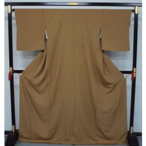 正絹色無地 一つ紋入れ(抜き紋）(ミシン縫い紋） : きもの 遊着