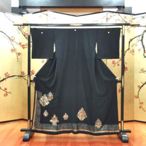送料無料【黒留袖フルレンタルセット】シルクロー...の詳細画像3