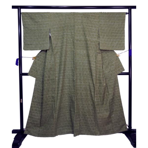 未使用 高島屋誂え カーキ色 手紬  紬 正絹 しつけ付き リサイクル 会食 食事 普段着 お洒落着...