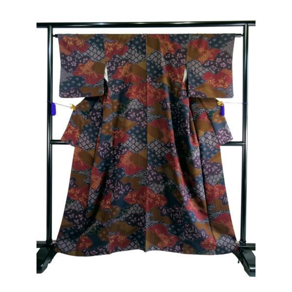 美品 雲取文様 菊 紅葉 桜 正絹 小紋 リサイクル 紫 えんじ色 渋め 結婚式二次会 お宮参り 七...
