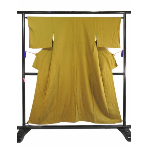 未使用に近い 一つ紋 スワトウ 付下げ 色無地 花かご からし色正絹 リサイクル  結婚式 入学式 ...