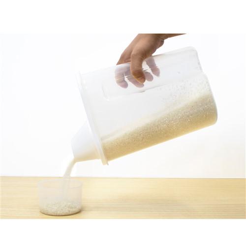 ヤマダオリジナル 保存容器 米びつ 計量カップ付き 幅7.5cmX奥行10cm×高さ27cm ホワイ...