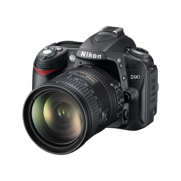 Nikon デジタル一眼レフカメラ D90 AF-S DX 18-200 VRIIレンズキット D9...