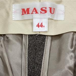 エムエーエスユー MASU タックパンツ ブラ...の詳細画像4