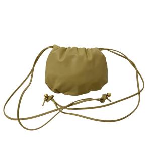 BOTTEGA VENETA 巾着ポーチ ベージュ (和歌山店)