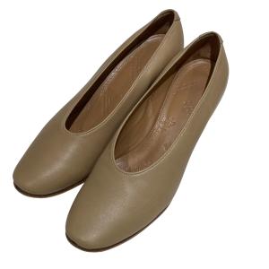 メゾンマルジェラ Maison Margiela キトゥンヒール ヒールパンプス ベージュ サイズ：35