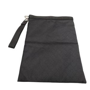 BOTTEGA VENETA イントレチャート トライアングル クラッチバッグ ブラック (名古屋パルコ店)