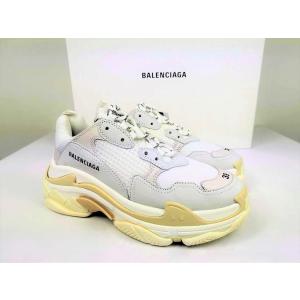 バレンシアガ　トリプルS 27cm 41 楽天市場】balenciaga triple s 41の通販