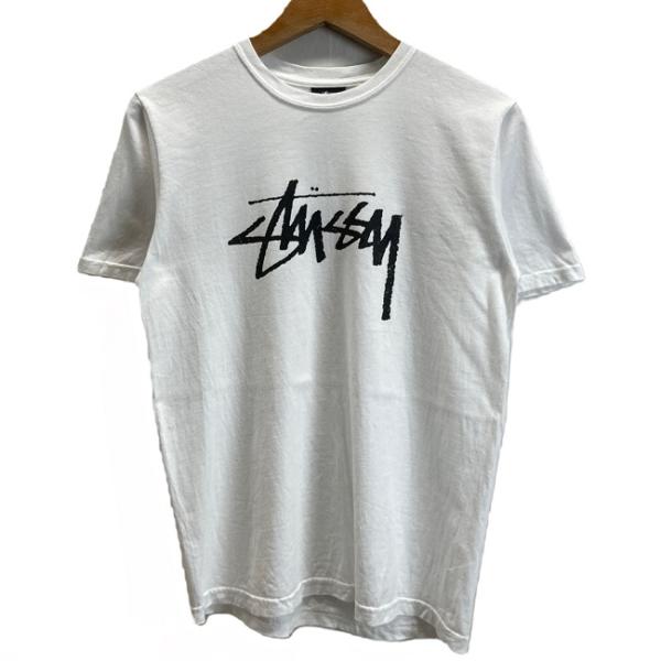 STUSSY　Tシャツ　半袖　カットソー　トップス　クルーネック　プリント　ブランドロゴ　フロントプ...