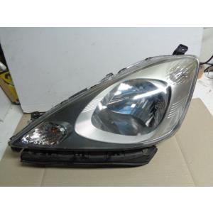 ホンダ 純正 フィット 《 GP1 》 右ヘッドライト 33101-TF0-N71 P61200