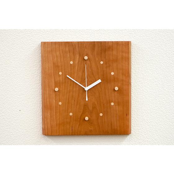 時計 木の時計 クロック 木製時計 電波時計 ピース ブラックチェリー 天然木 無垢 自然塗料 オイ...