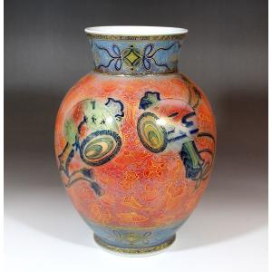 有田焼伝統工芸・総手描き 色鍋島様式唐草文様桐絵飾り花瓶 陶芸作家 藤井錦彩 作 色鍋島様式唐草桐絵花瓶｜有田焼 陶芸作家 藤井錦彩作 : 有田焼 藤井錦