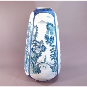 有田焼 染付山水画飾り壺｜陶芸作家 藤井錦彩 作 : 有田焼 藤井錦彩窯