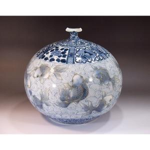 有田焼 古染付金彩金魚絵花瓶|陶芸作家 藤井錦彩 作の商品画像