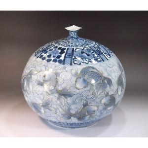 有田焼 古染付金彩金魚絵花瓶|陶芸作家 藤井錦彩 作の詳細画像2