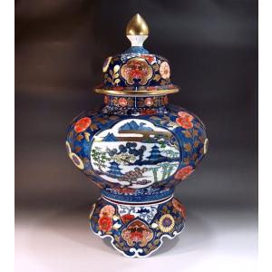染付山水画飾り特大八角沈香壺｜有田焼 陶芸作家 藤井錦彩作 : 有田焼