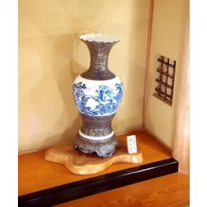 染錦金彩唐草割山水絵波渕飾り壺|有田焼 陶芸作...の詳細画像3
