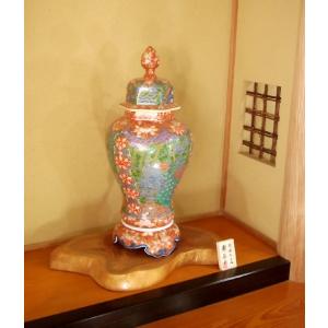 染錦金彩花鳥絵飾り沈香壺|有田焼 陶芸作家 藤...の詳細画像3