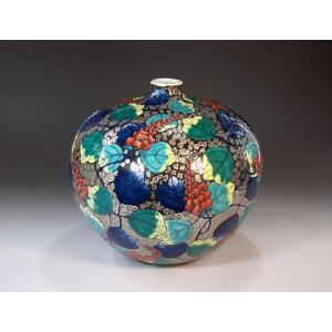 色鍋島様式唐草桐絵花瓶｜有田焼 陶芸作家 藤井錦彩作 : 有田焼 藤井錦