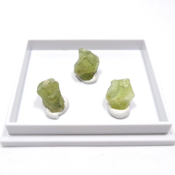 ペリドット 原石 橄欖石 かんらん石 苦土橄欖石 オリビン アメリカ産