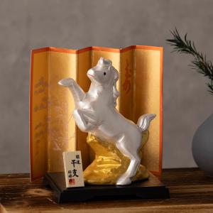 九谷焼 干支置物 赤金彩 2.7号 敷物・立札付 ( 退職祝い 定年 午 馬