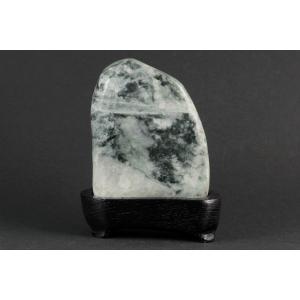 糸魚川産 黒翡翠 原石 磨き 285g : 天然石通販キラリ石 Yahoo!店