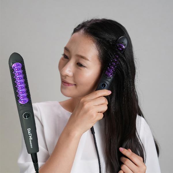 【8％クーポン】DAFNI nano ブラシ型ヘアアイロン ストレート ヘアブラシ 正規品 ギフト可