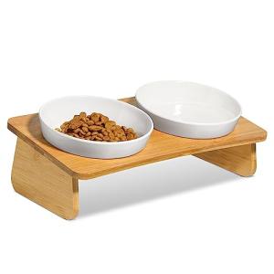ComSaf 猫食器 傾斜 竹製スタンド付き メラシン樹脂 浅広口タイプ 容量140g 猫えさ 皿 食べやすい 猫 フードボウル ホワイト｜kirelab-net
