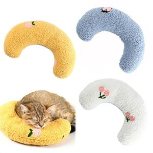 あごのせ猫枕 3点セット 抱き枕 あごまくら クッション 猫 添寝枕 猫のU字型枕 犬用まくら 月の形 快適 寝心地 ペット枕 猫 ぬいぐるみ｜kirelab-net