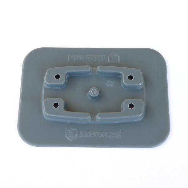 attwood 5017-6 インフレータブルボート ゴムボート用 アダプタープレート 550176