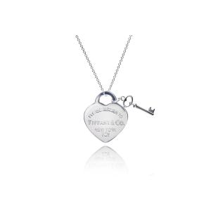 ペンダント  　レディース　プレゼント　ＴＩＦＦＡＮＹ＆ＣＯ. (ティファニー)リターントゥ　ハートタグ ＆ キー ペンダント　｜kishiwakithe-net