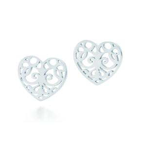 ピアス  　レディース　プレゼント　ティファニー プレゼントＴＩＦＦＡＮＹ＆ＣＯ. (ティファニー) エンチャートハートピアス 並行輸入品｜kishiwakithe-net