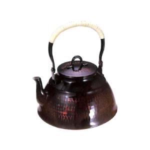 工房アイザワ 純銅鎚目文 化粧箱 朱塗り 湯沸まつかさ 2.5L (70-U) 送料無料