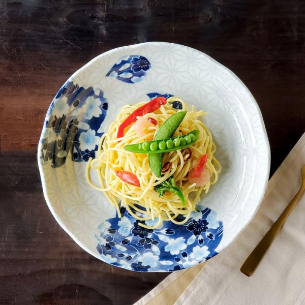 食器 皿 深皿 藍染さくら 22cm 美濃焼 おしゃれ 7寸皿 パスタ皿 カレー皿 サラダボウル 煮...