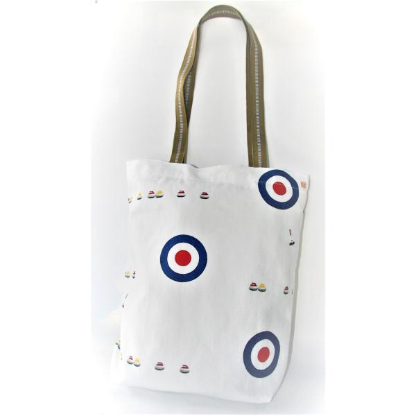 カーリング柄　縦型トートバック　肩掛けバック　